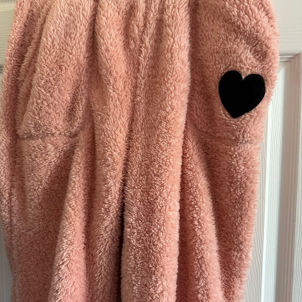 No Boundaries Pink with Black Heart Juniors Puppet Plush Joggers SZ: L (11-13) - Picture 3 of 5